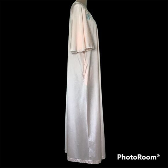 Vintage Lorraine Angel Sleeve Long Nylon Robe Peignoir Silky Floral Appliqué USA - Picture 7 of 16